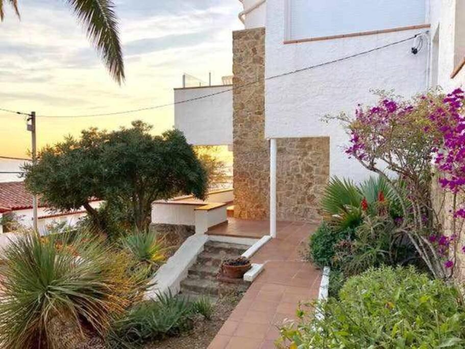 Amplio Apartamento Con Jardin En Almadrava Rosas Exterior foto